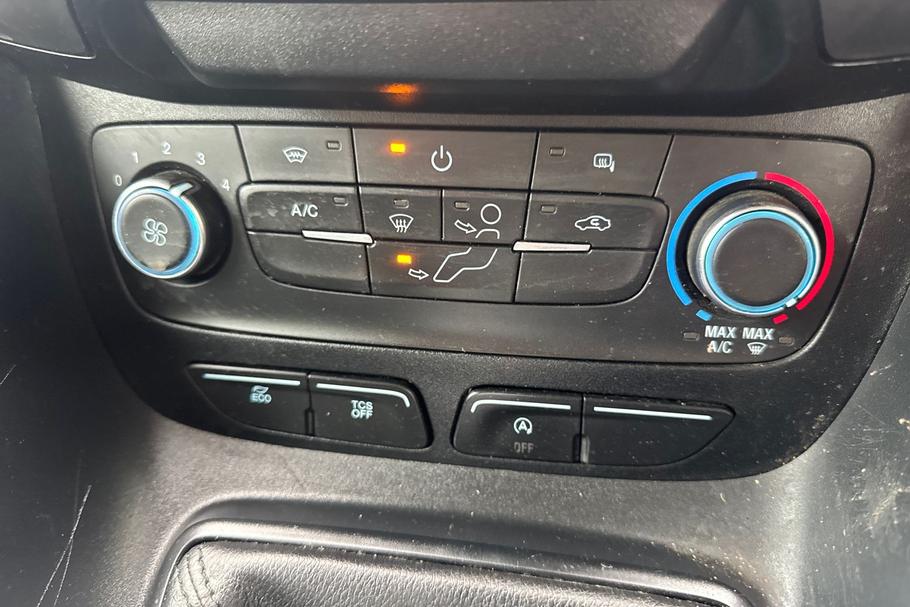 Used FORD TRANSIT CONNECT BN22NXW 33