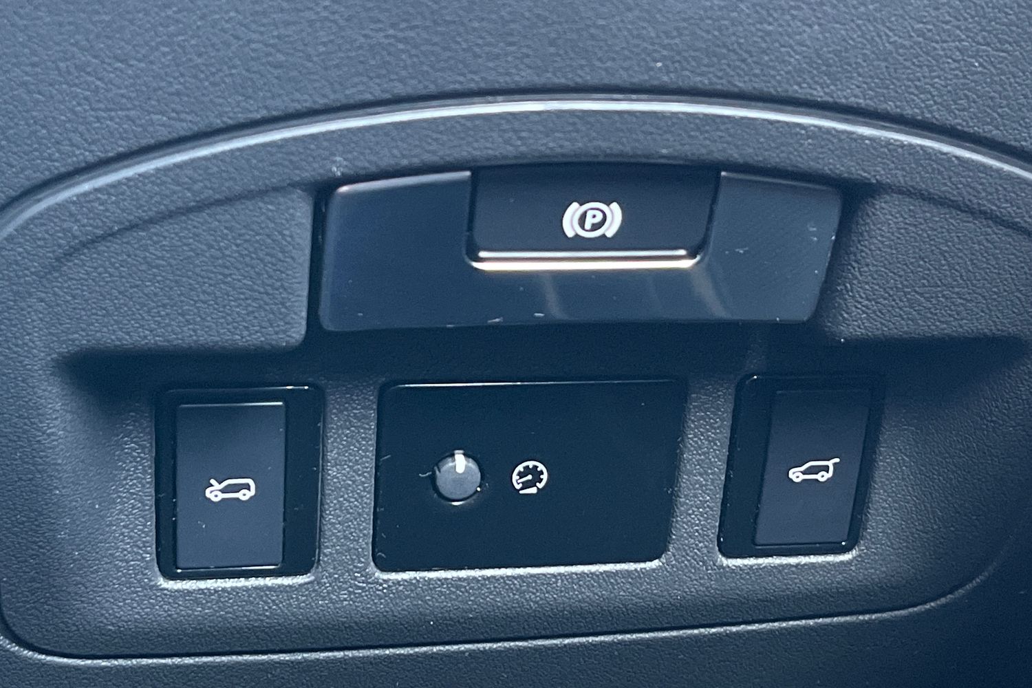 Jaguar I-PACE Photo 39