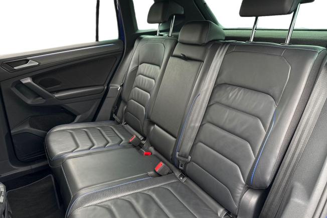 VOLKSWAGEN Tiguan Photo 9