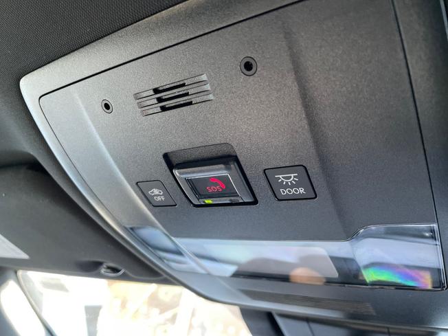 LEXUS UX Photo 48
