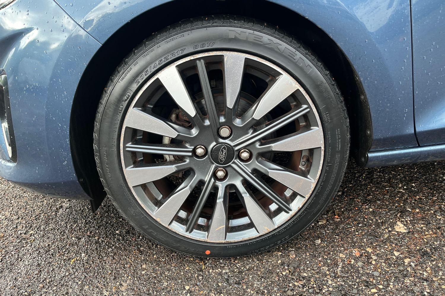 Ford FIESTA Photo 39