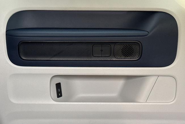 VOLKSWAGEN Id. Buzz Photo 41