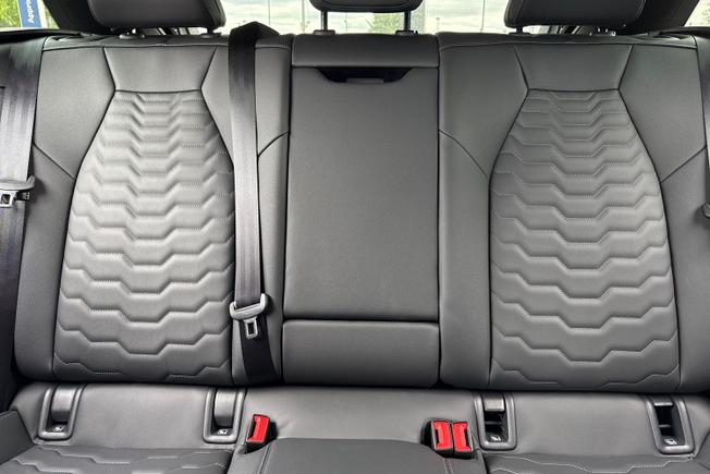 AUDI A6 E-Tron Avant Photo 41