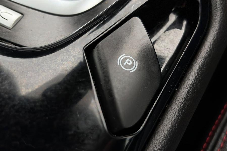 Ford MONDEO Photo autoimg-52335e4b7bb7f034592afc370ad0c8ab3d8c49c7.jpg