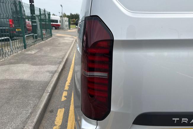 Volkswagen Transporter Photo 18