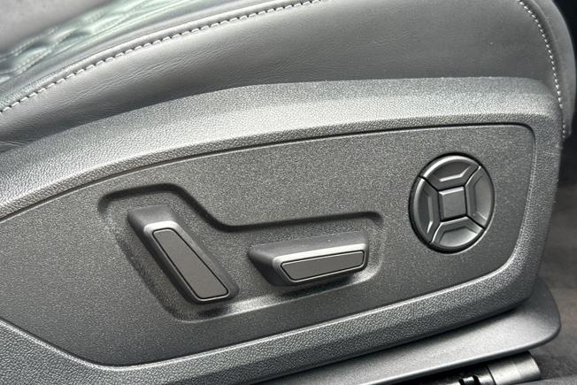 AUDI S3 Photo 36