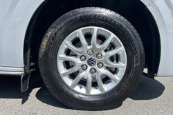 VOLKSWAGEN Transporter Photo 5