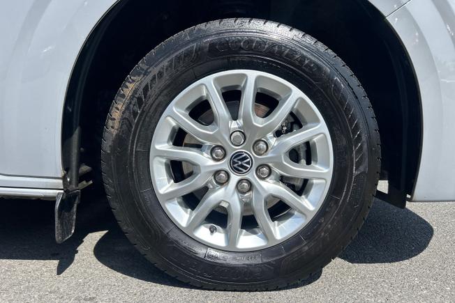 VOLKSWAGEN Transporter Photo 5