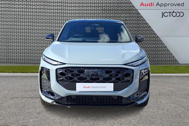 AUDI Q3 Photo 8