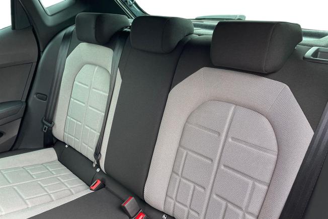 SEAT Ibiza Photo 9