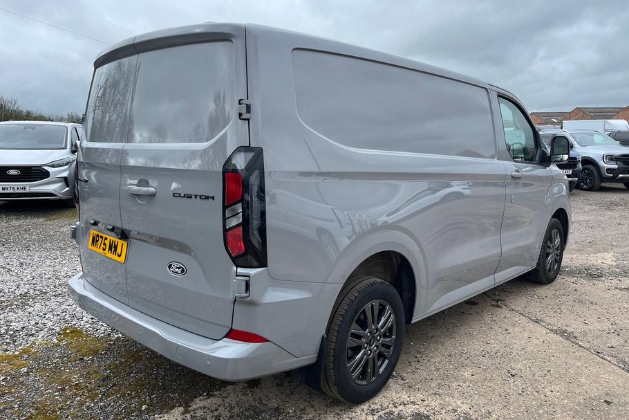 Used Ford TRANSIT CUSTOM WR75MWJ 26