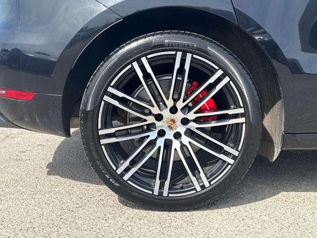 PORSCHE Macan Photo 29