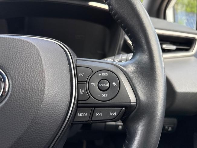 TOYOTA Corolla Photo 17
