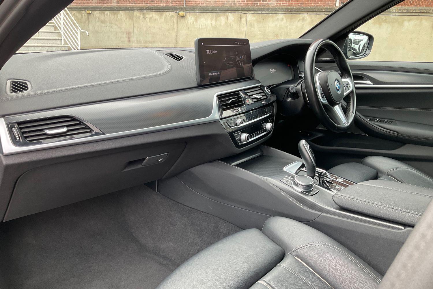 BMW 5 SERIES Photo 17