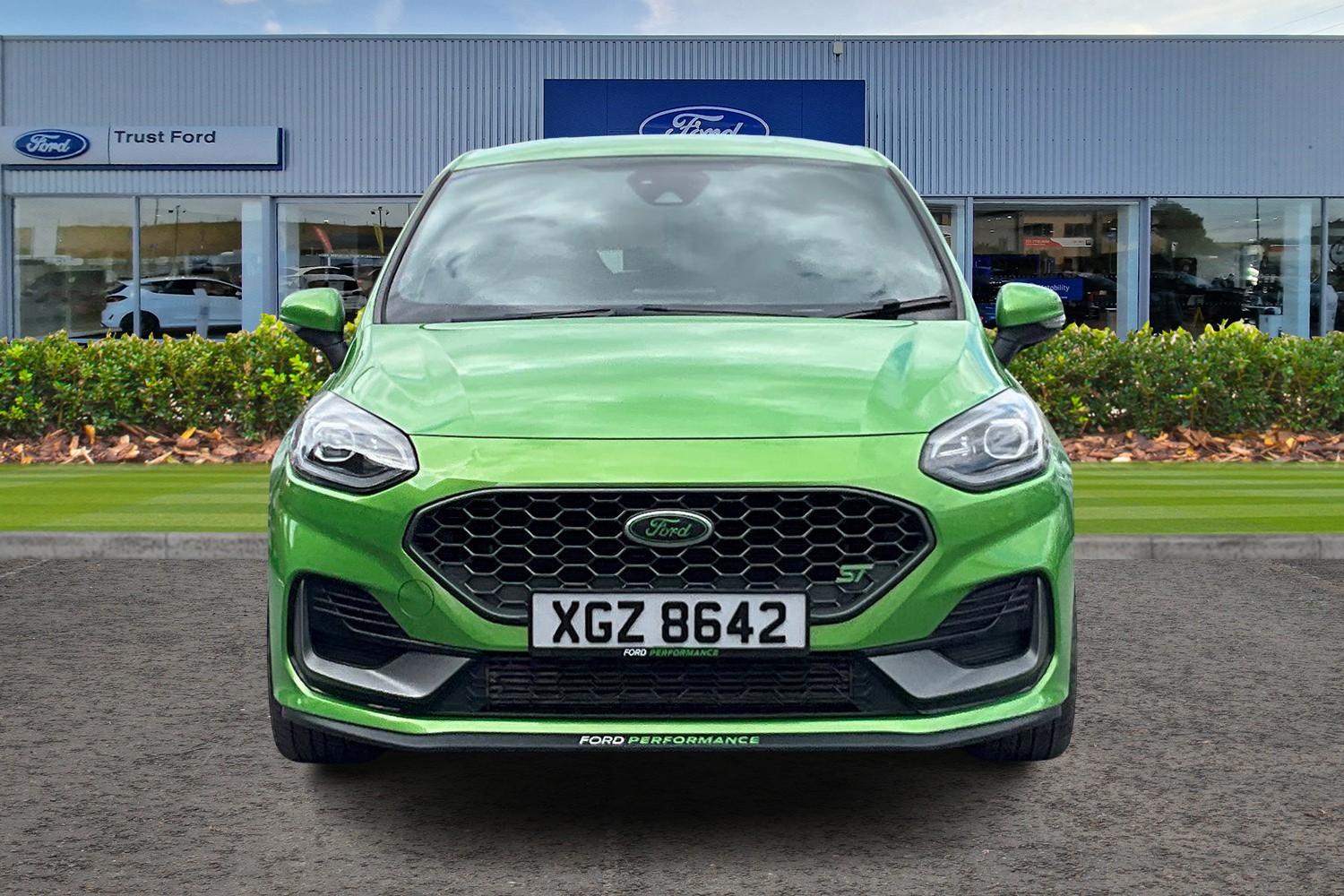 Ford Fiesta Photo 5