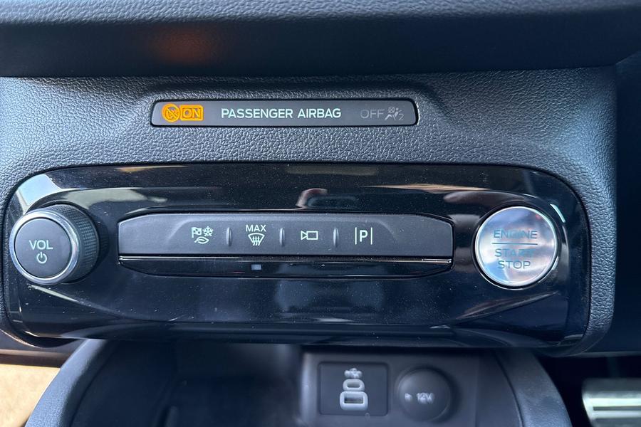 Ford Kuga Photo autoimg-524efe425d525e702865064b4390bf310ba0cc70.jpg
