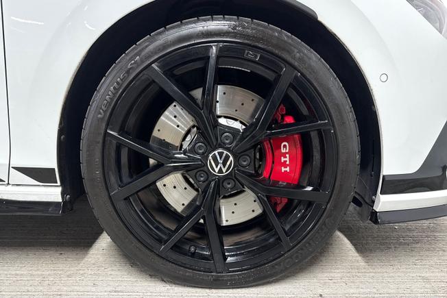 Volkswagen Golf Photo 5