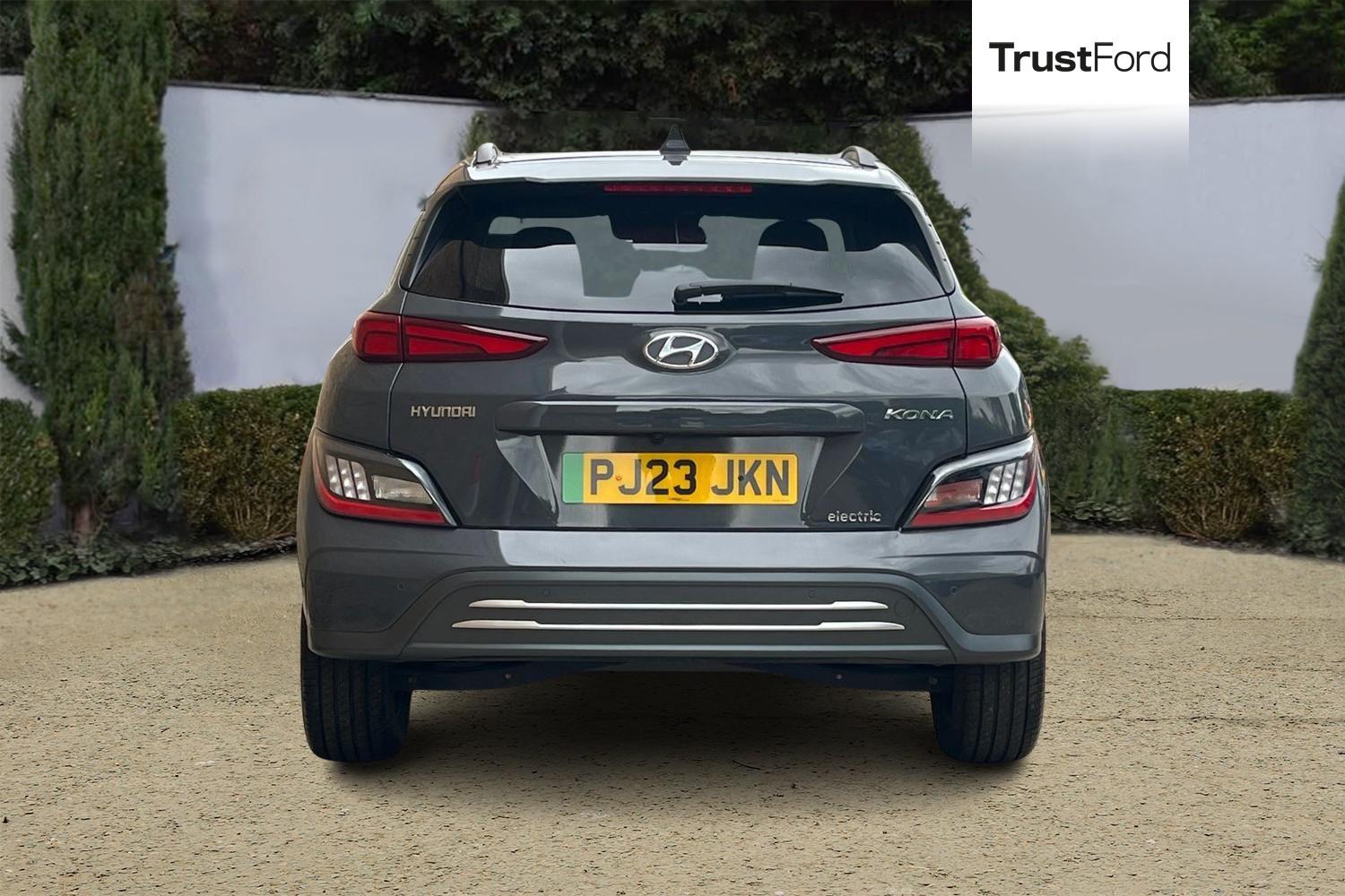 Hyundai KONA Photo 6