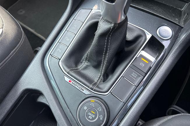 VOLKSWAGEN Tiguan Photo 47