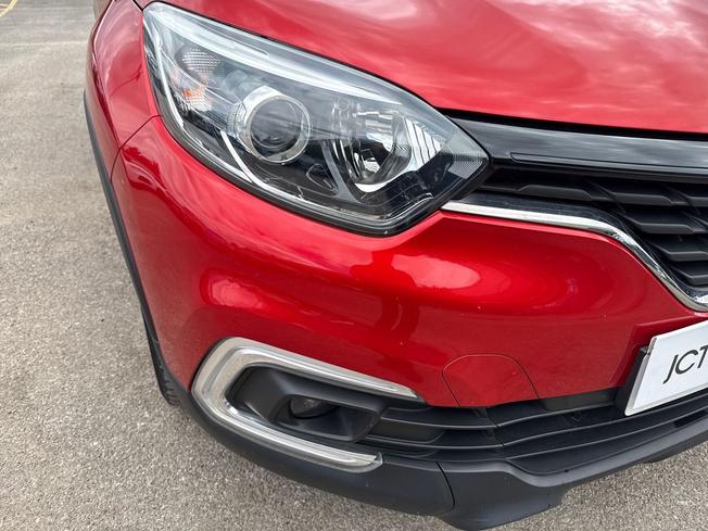RENAULT Captur Photo 19