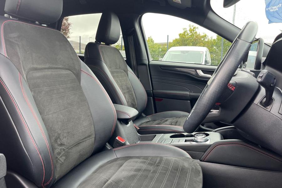 Ford Kuga Photo autoimg-525a1239c4be0d6136d64a4c343f854175fb4173.jpg
