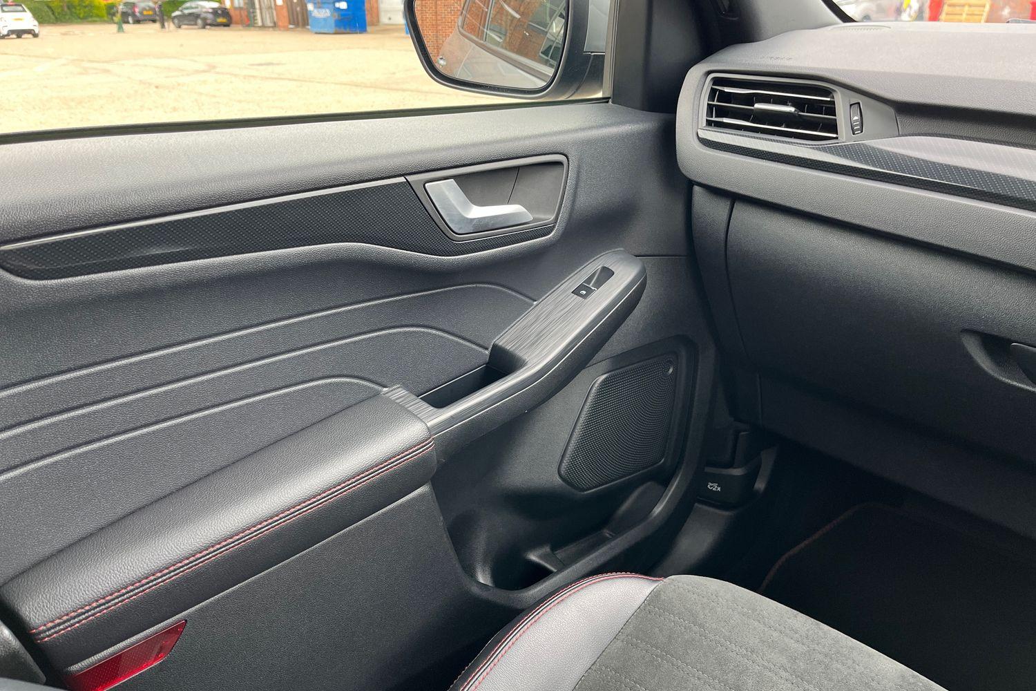 Ford KUGA Photo 25