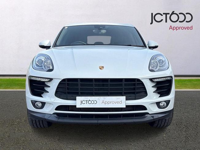 Porsche Macan Photo 8