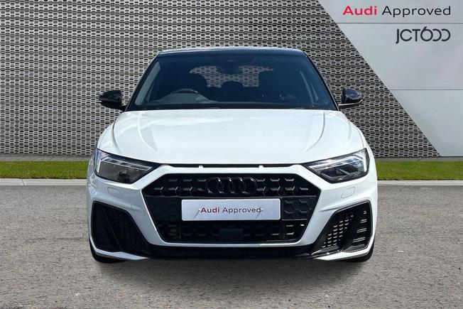 AUDI A1 Photo 8
