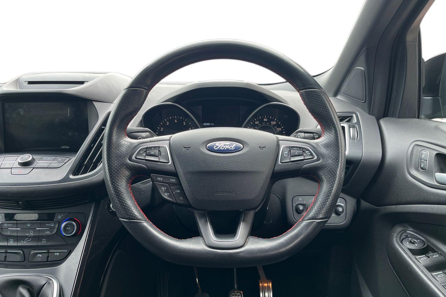 Ford KUGA Photo 10