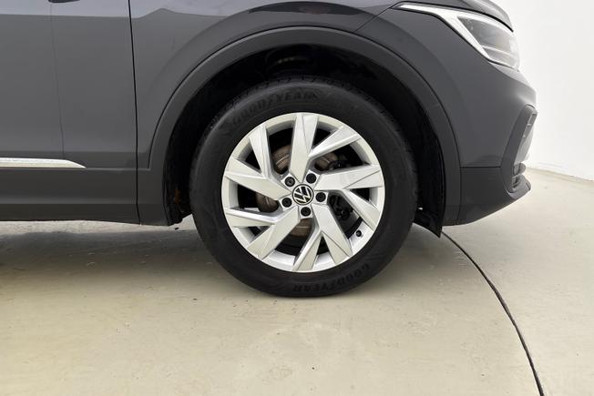 VOLKSWAGEN Tiguan Photo 5