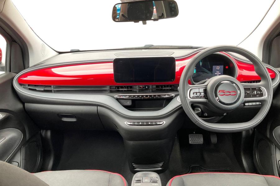 Fiat 500e Photo autoimg-527a27c929b8296b8588b574d55ea170dd4460bc.jpg