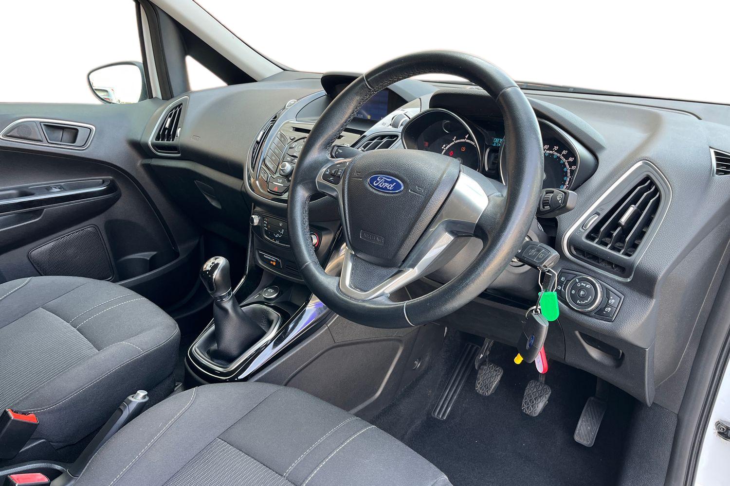 Ford B-MAX Photo 8