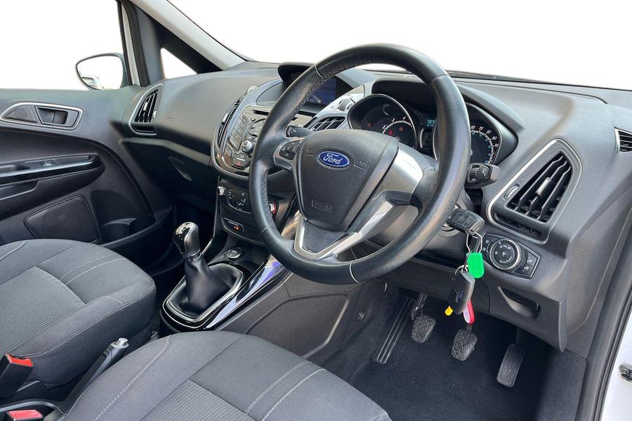 Ford B-MAX Photo autoimg-527a955b89a3d43b0ad451454e7119f7c11773ac.jpg