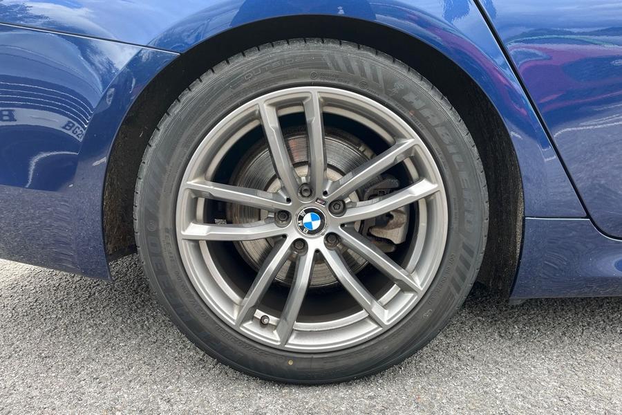 BMW 5 Series Photo autoimg-52801226d0f46b3088755d431593fbca11fb327c.jpg