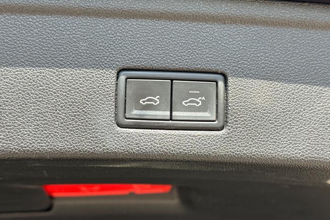 VOLKSWAGEN Touareg Photo 55