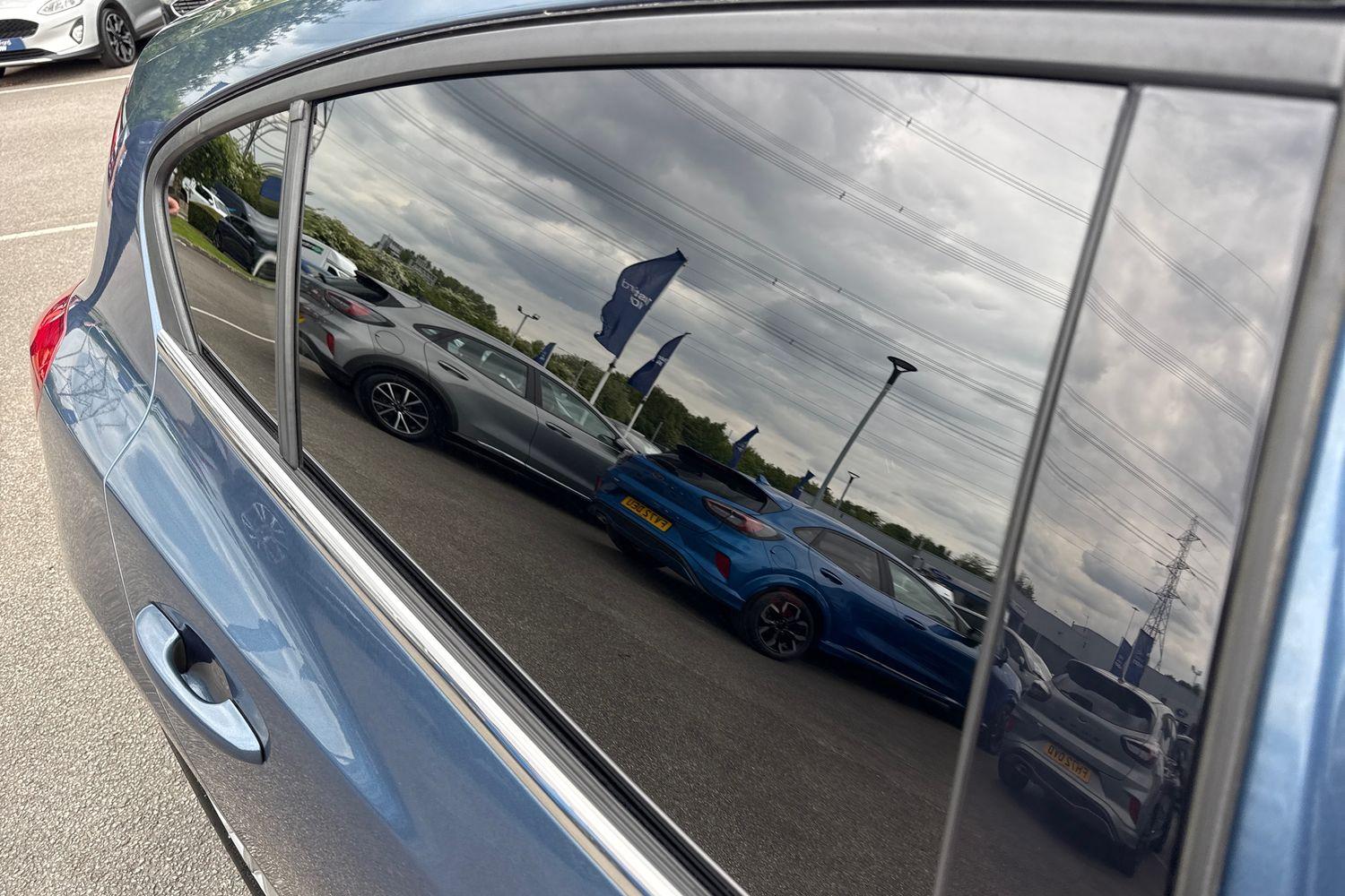 Ford FOCUS Photo 33