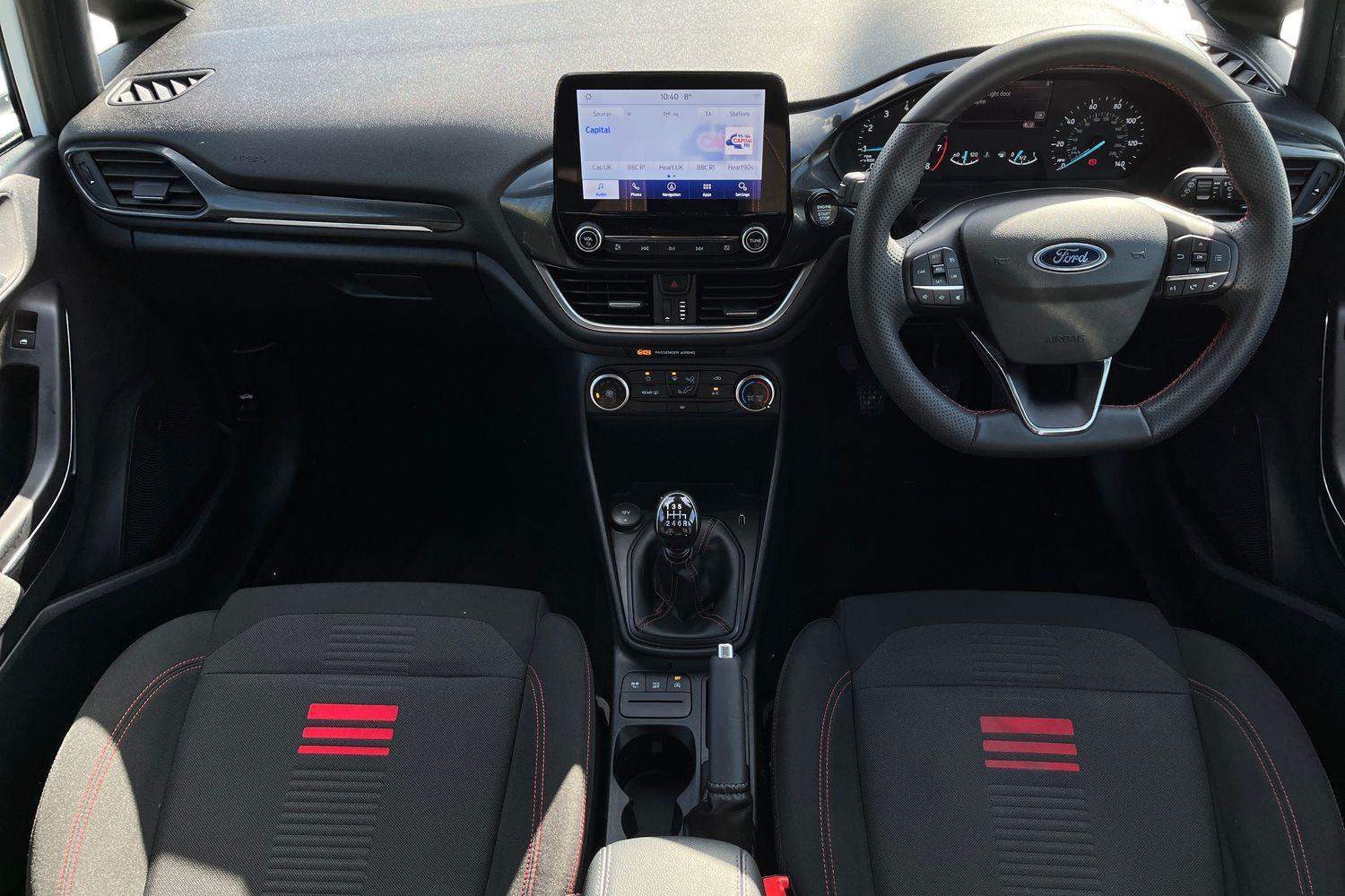 Ford FIESTA Photo 9