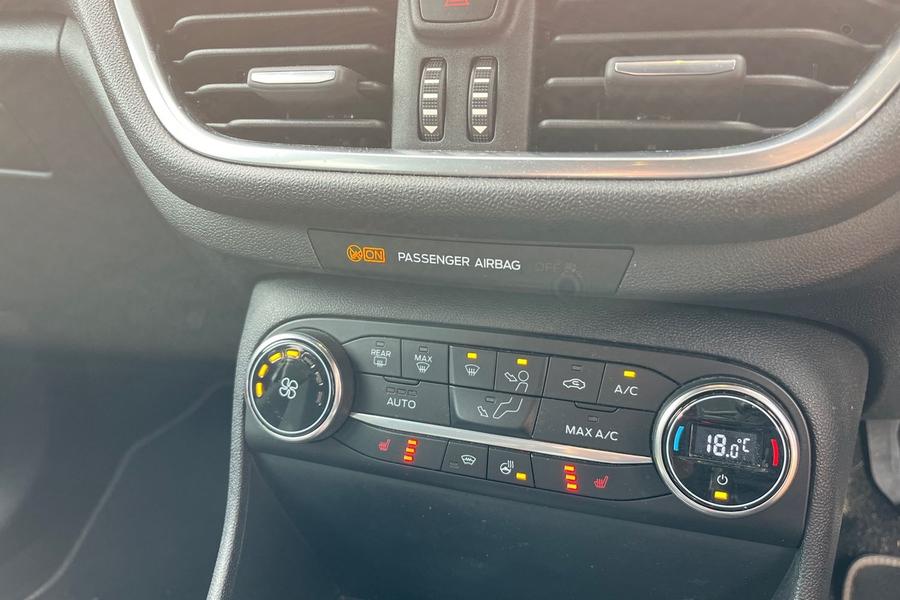 Ford FIESTA Photo autoimg-5289a27efad6370cdb5844ad8b100a4290e8ea88.jpg