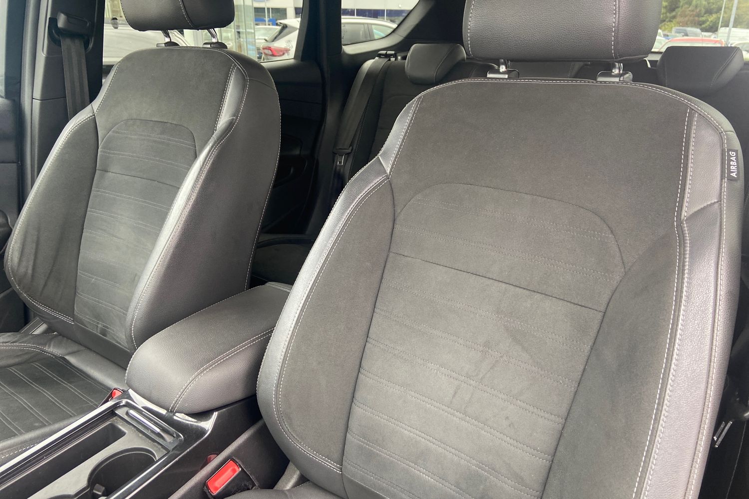 Ford KUGA Photo 18