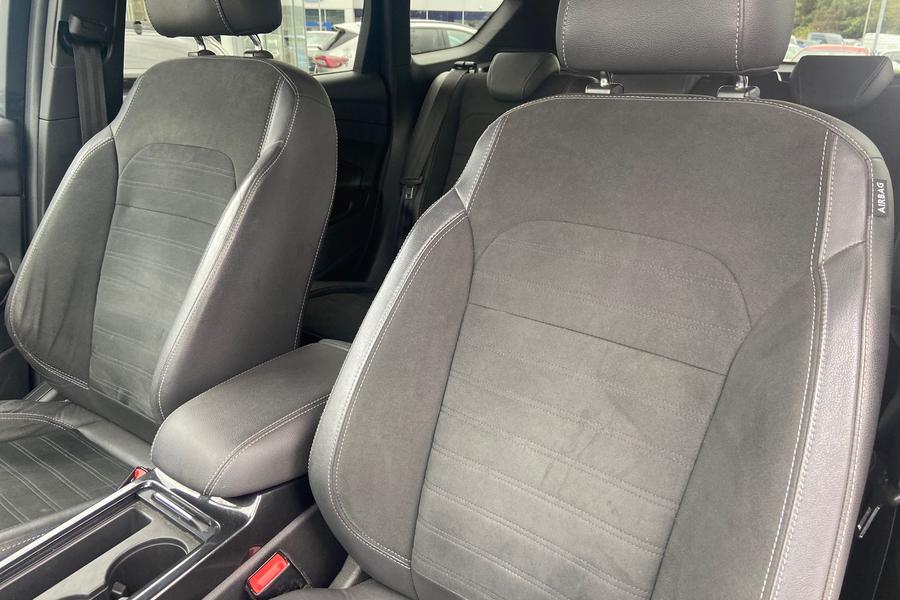 Ford KUGA Photo autoimg-528e5d032b057b3a5cea3f70a745de345dbd964f.jpg