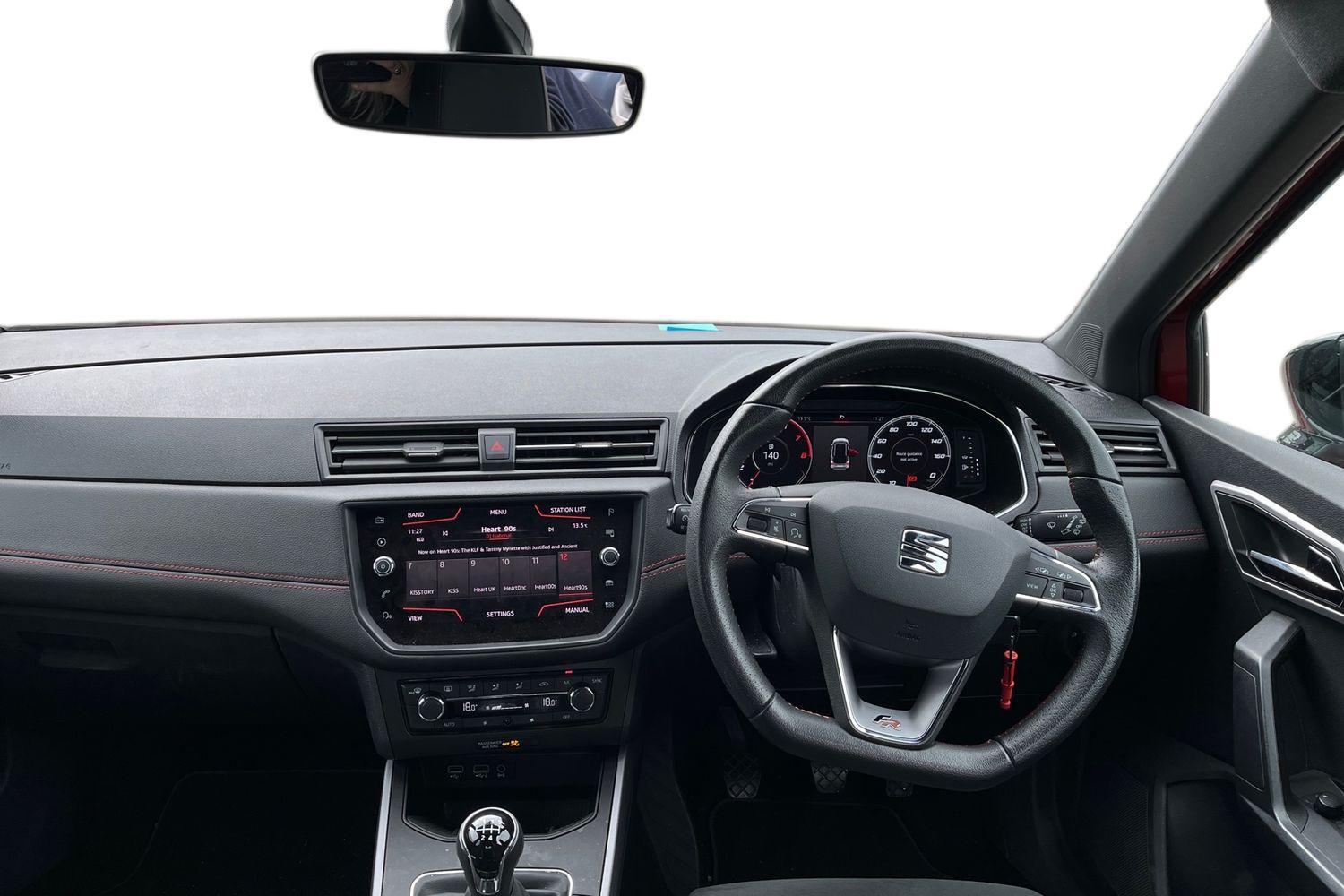 SEAT ARONA Photo 10