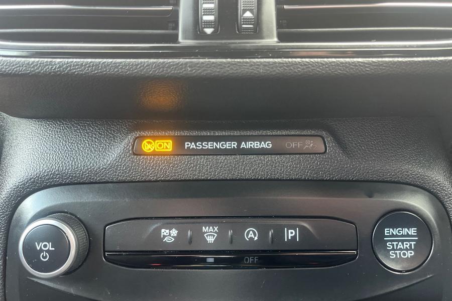 Ford FOCUS Photo autoimg-5291981ac631e65c1178175a6b9e7bf39d12a982.jpg