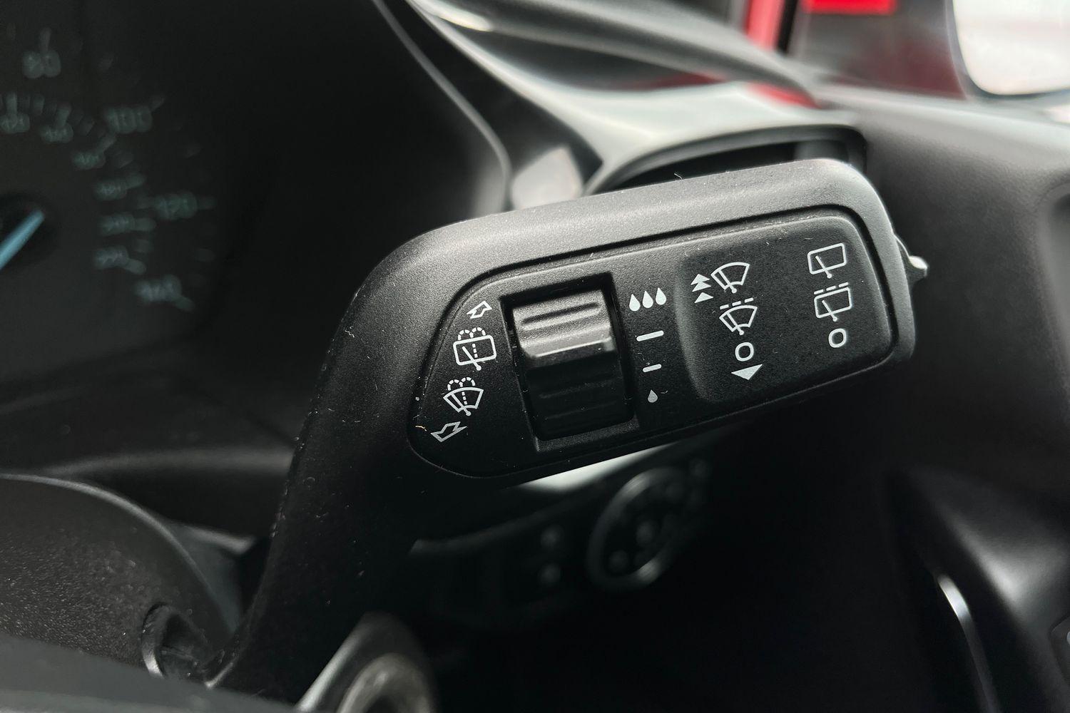 Ford FIESTA Photo 14