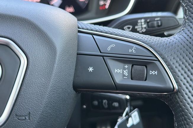 Audi Q3 Photo 17