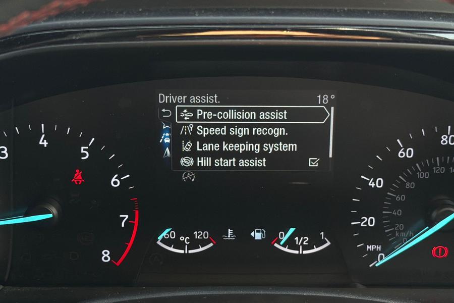Ford FOCUS Photo autoimg-5296c9c0a3f1b419162d8f5209566271e981406c.jpg