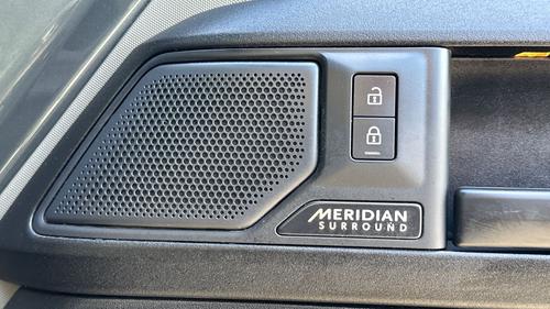 Land Rover Defender Photo autoimg-5298a5d7e48afd3b27298b0e85d74c5e0ebb7d15.jpg