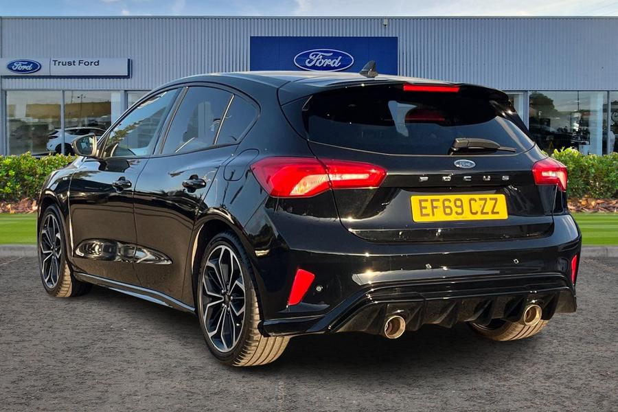 Ford FOCUS Photo autoimg-52994146ec106e98a936cc344c87abebc8b0f7d2.jpg