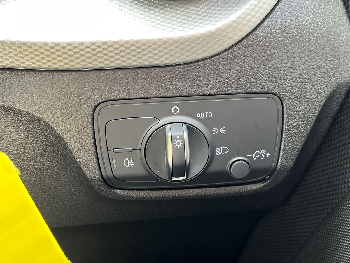 Audi Q2 Photo 40