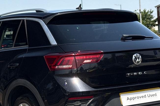 VOLKSWAGEN T-Roc Photo 50