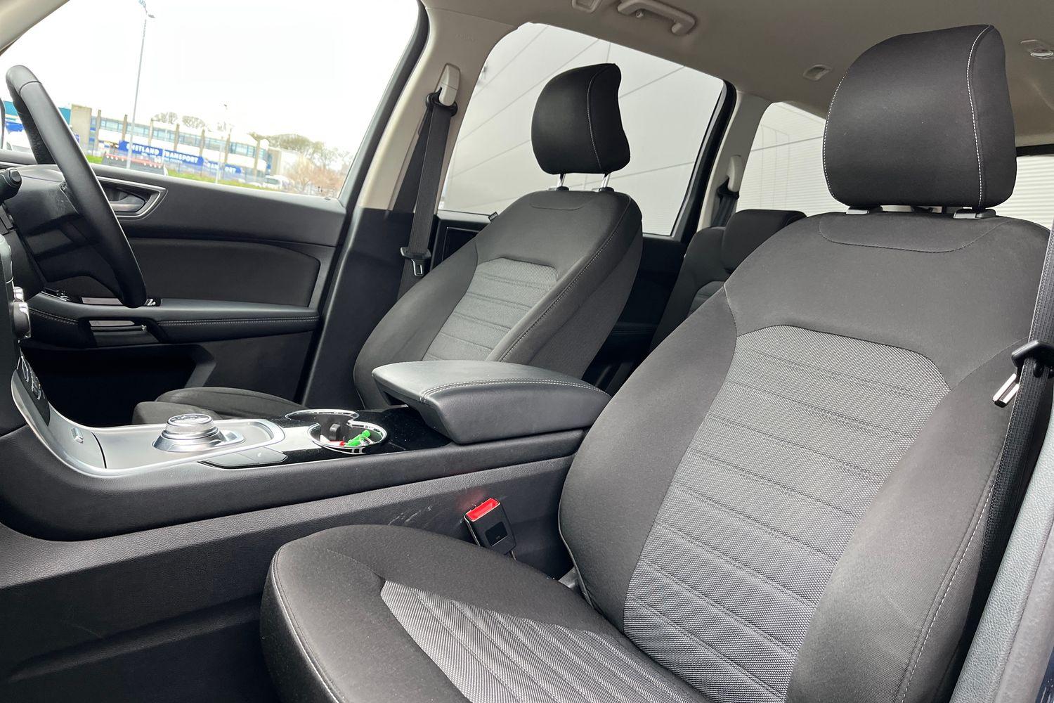 Ford GALAXY Photo 18